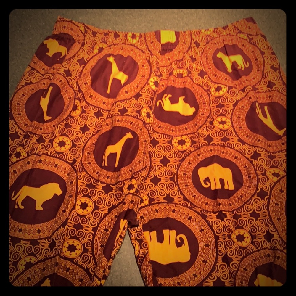 🔥New🔥 Agnes and Dora leggings! XL